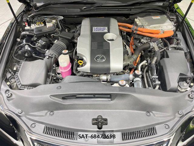 Lexus IS 2016-06 7328026-17