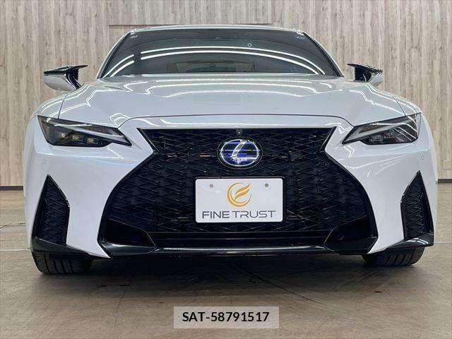 Lexus IS 2021-03 7328022-12
