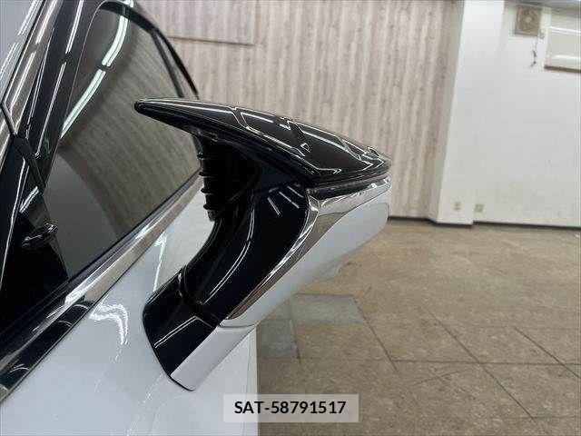 Lexus IS 2021-03 7328022-21