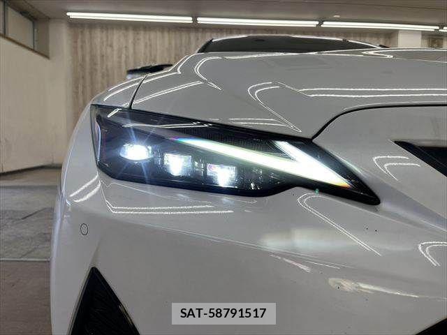 Lexus IS 2021-03 7328022-26