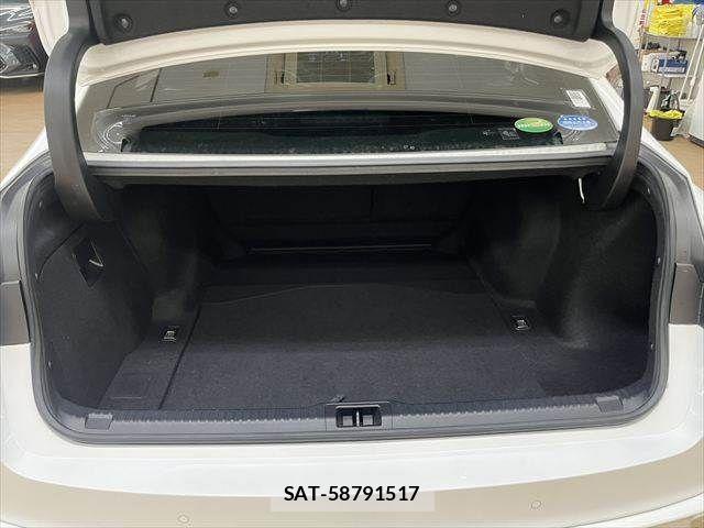 Lexus IS 2021-03 7328022-8