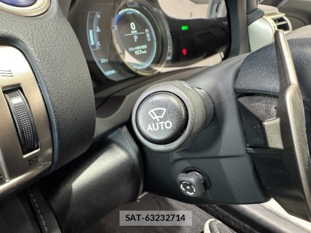 Lexus IS 2016-03 7358485-15