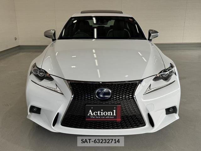 Lexus IS 2016-03 7358485-2