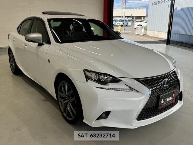 Lexus IS 2016-03 7358485-6