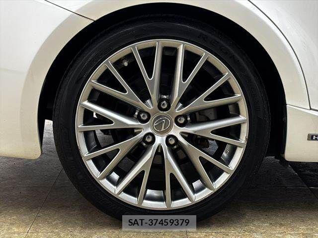 Lexus IS 2013-06 7358487-27