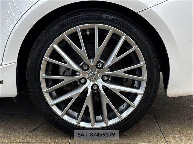 Lexus IS 2013-06 7358487-28