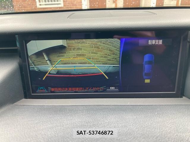 Lexus IS 2018-09 7358482-20