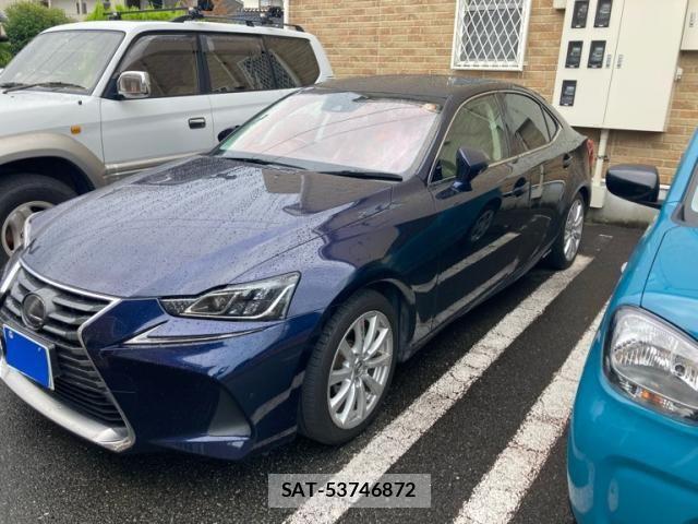 Lexus IS 2018-09 7358482-2
