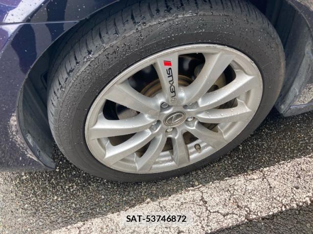 Lexus IS 2018-09 7358482-3