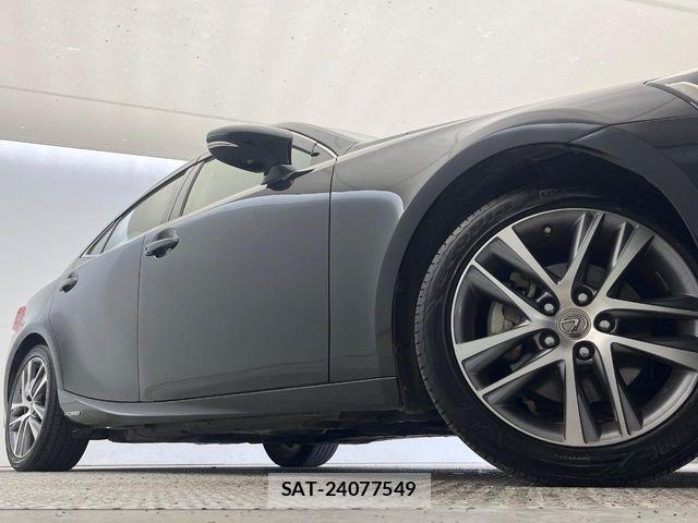 Lexus IS 2017-05 7358483-9