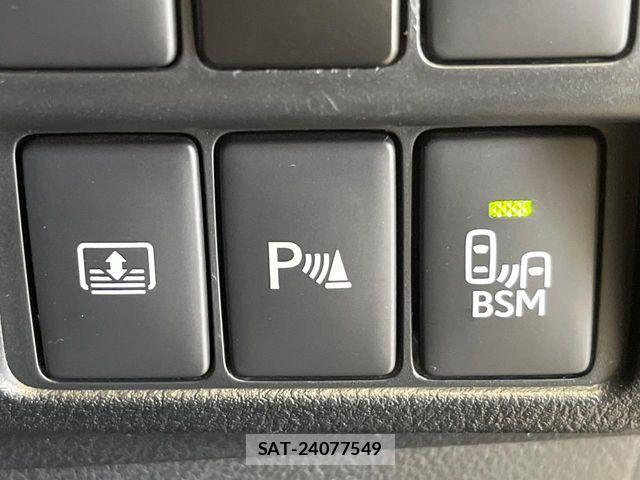 Lexus IS 2017-05 7358483-4