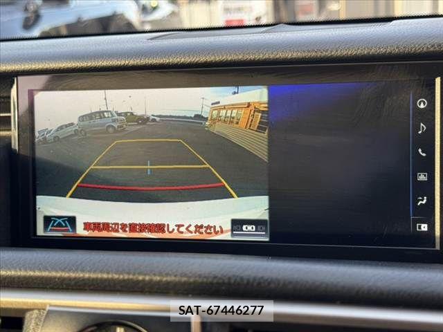 Lexus IS 2016-12 7358481-22