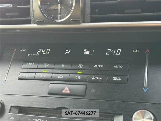 Lexus IS 2016-12 7358481-3