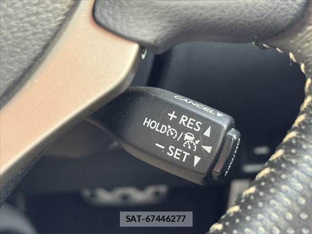 Lexus IS 2016-12 7358481-4
