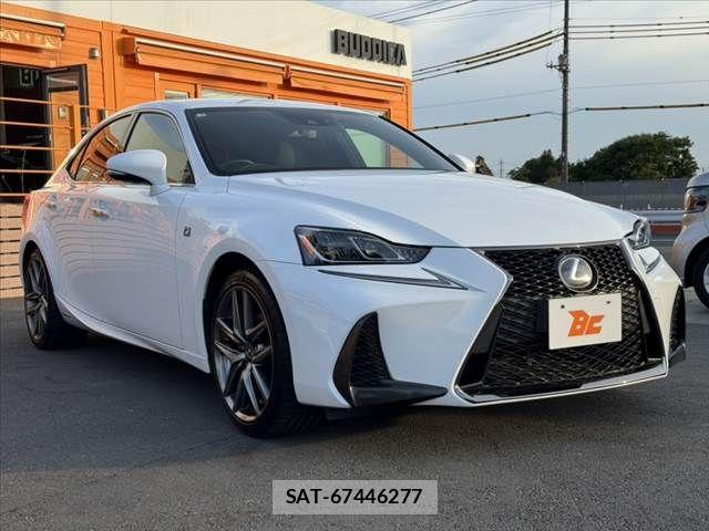 Lexus IS 2016-12 7358481-7