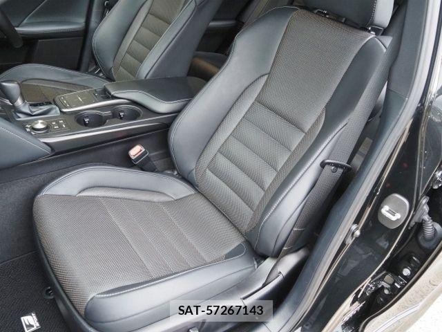 Lexus IS 2021-10 7392664-14