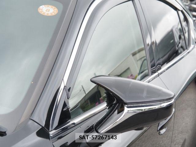 Lexus IS 2021-10 7392664-27