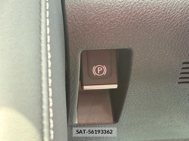 Lexus IS 2022-10 7455386-14