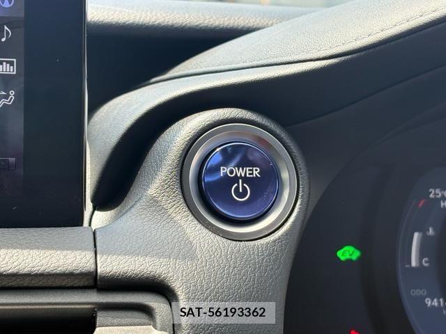Lexus IS 2022-10 7455386-15