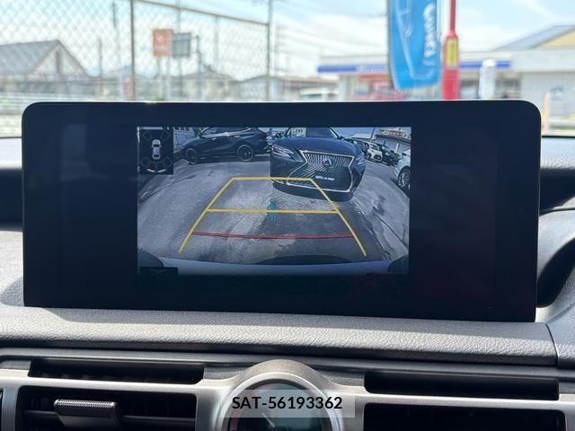 Lexus IS 2022-10 7455386-18