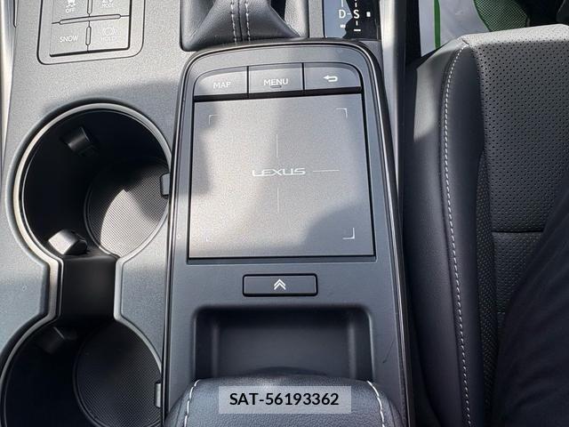 Lexus IS 2022-10 7455386-23