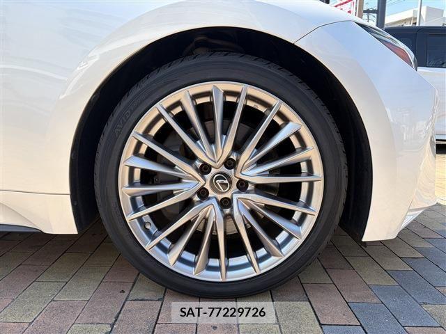 Lexus IS 2021-01 7455389-9