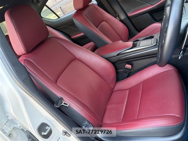Lexus IS 2021-01 7455389-13