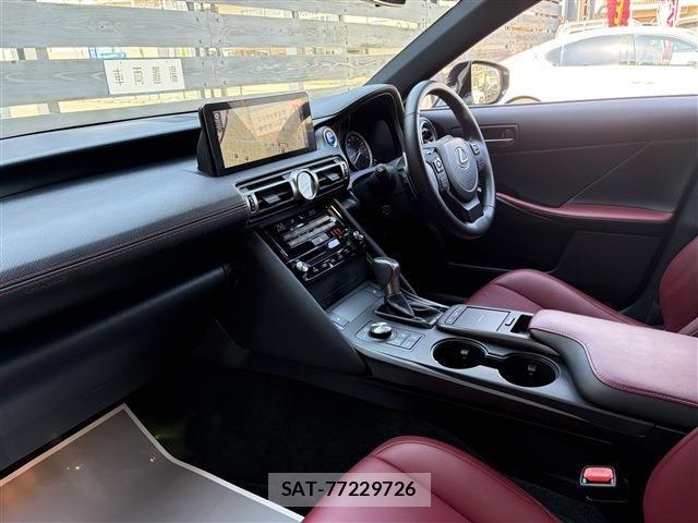 Lexus IS 2021-01 7455389-14