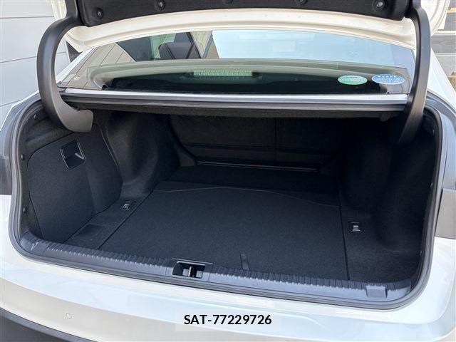 Lexus IS 2021-01 7455389-18