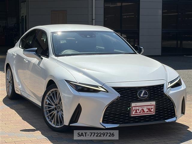 Lexus IS 2021-01 7455389-1