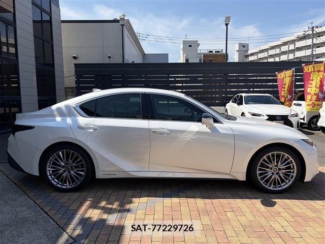 Lexus IS 2021-01 7455389-6