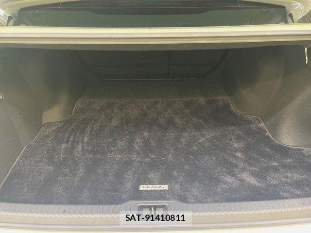 Lexus IS 2020-12 7455388-11