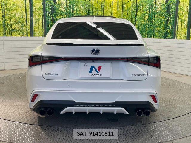 Lexus IS 2020-12 7455388-15