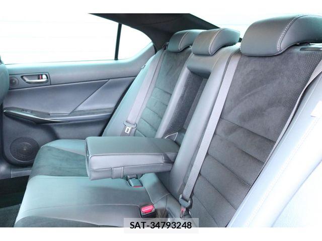 Lexus IS 2022-12 7455387-22