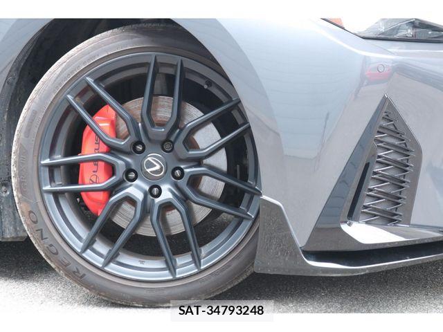 Lexus IS 2022-12 7455387-3