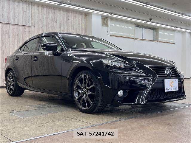 Lexus IS 2013-08 7455396-14