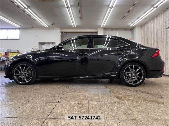 Lexus IS 2013-08 7455396-19