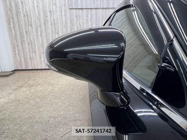 Lexus IS 2013-08 7455396-25