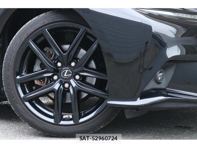 Lexus IS 2015-07 7455395-3