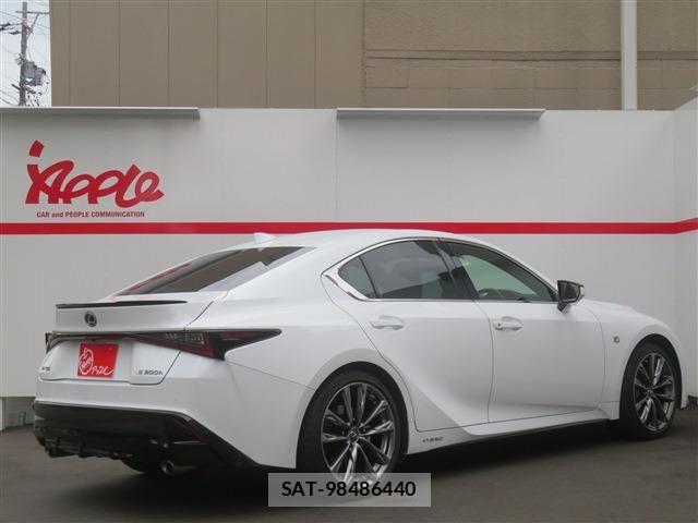 Lexus IS 2021-09 7501262-2