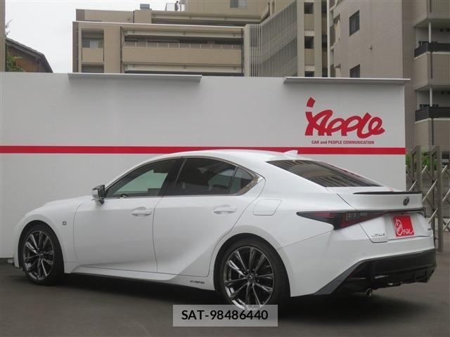 Lexus IS 2021-09 7501262-3