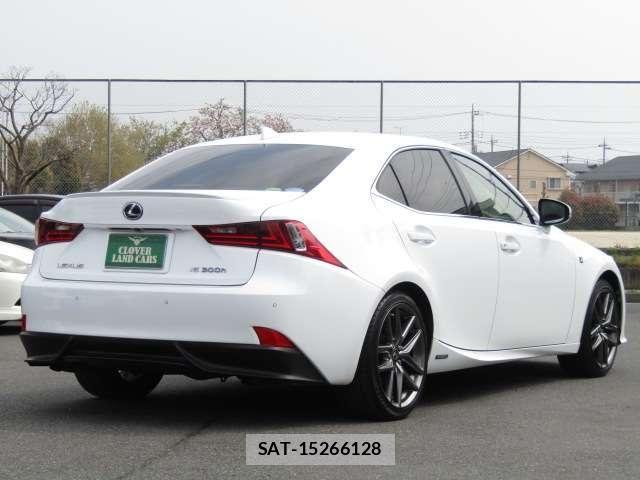 Lexus IS 2013-05 7501264-23