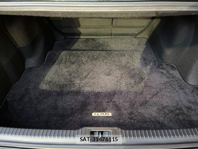 Lexus IS 2021-06 7509025-9
