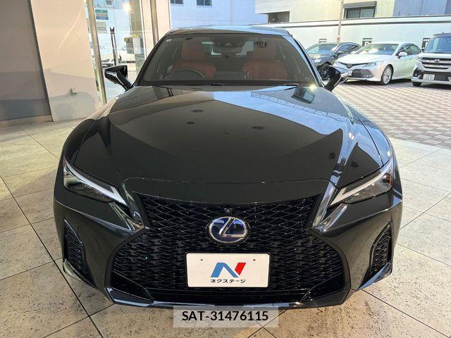 Lexus IS 2021-06 7509025-13