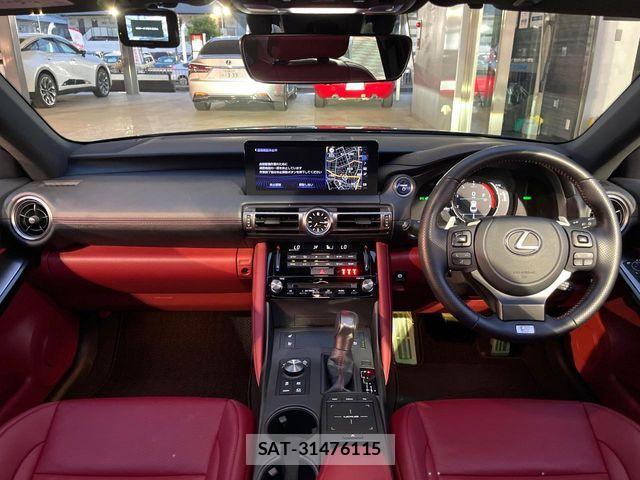 Lexus IS 2021-06 7509025-1