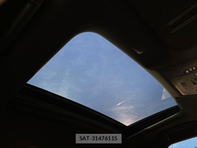 Lexus IS 2021-06 7509025-2