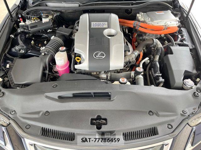 Lexus IS 2017-09 7562351-17