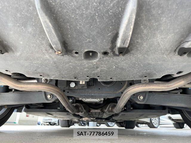 Lexus IS 2017-09 7562351-18