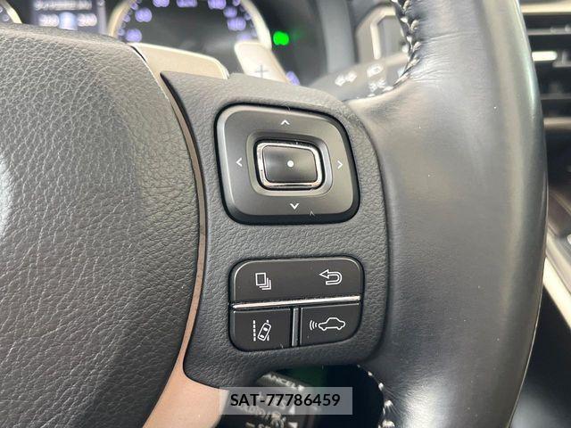 Lexus IS 2017-09 7562351-3