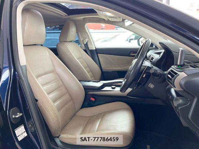 Lexus IS 2017-09 7562351-7